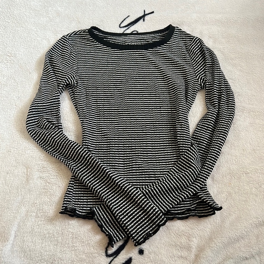 Striped Long-Sleeve Aéropostale
